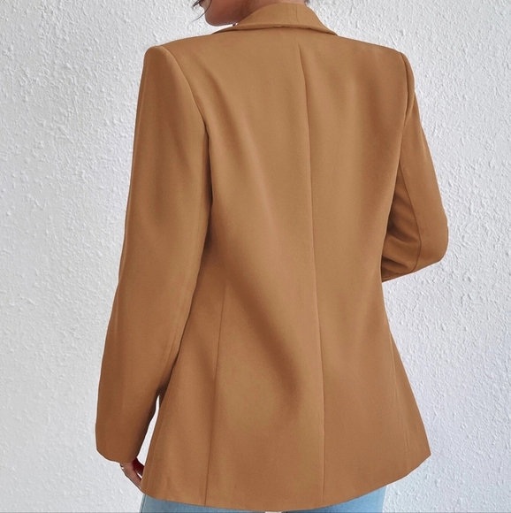 Evelyn Classic Collar Blazer - Tan - Picture 3 of 4